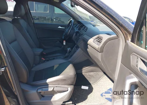 2021 Volkswagen Tiguan 2.0T Se/2.0T Se R-Line Black/2.0T Sel из США, поврежденный, VIN 3VV3B7AX1MM057534